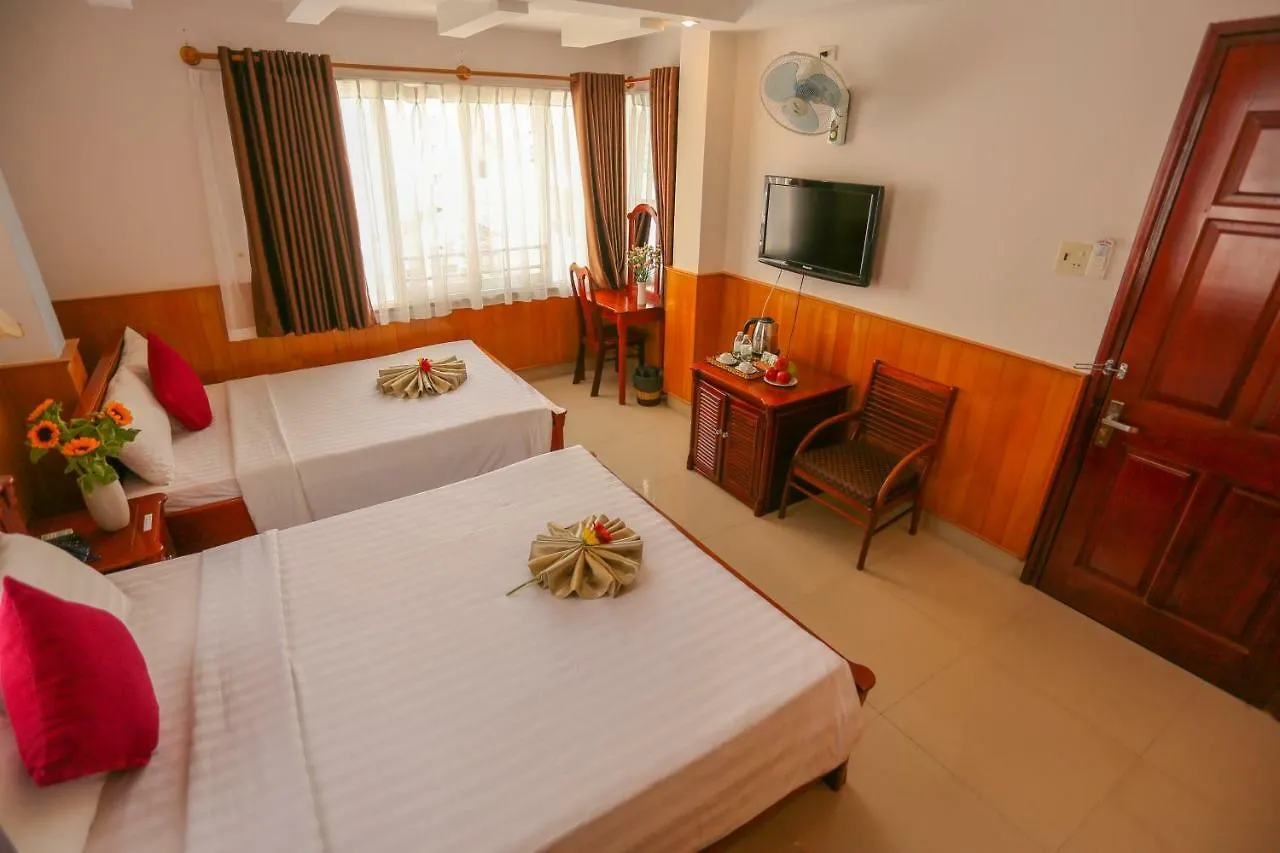Serena Nha Trang Hotel 2*,  Vietnám